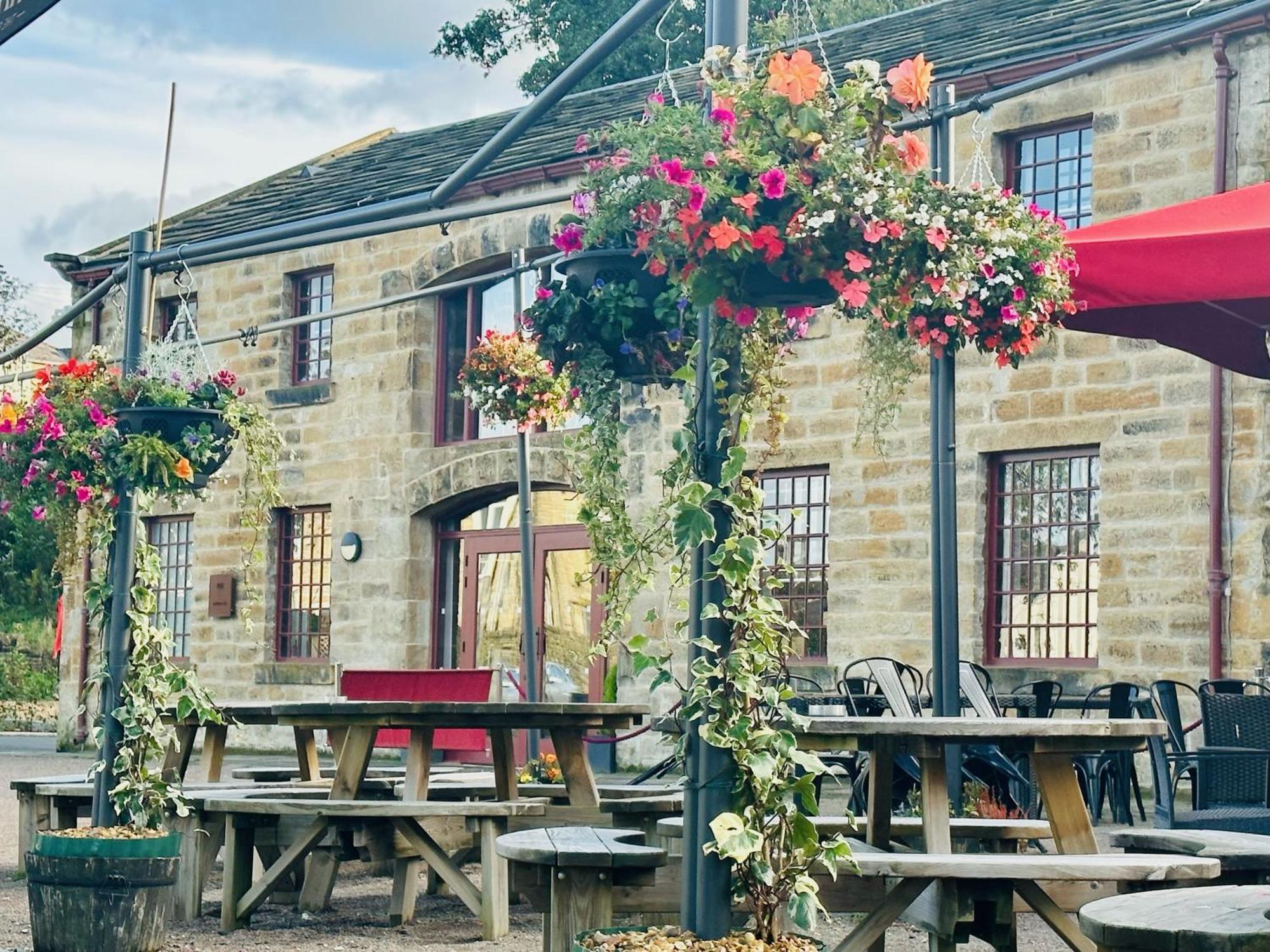 Bucks - Turnbridge Guest House Burnley Exterior photo